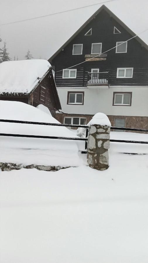 Casa De Vacanta Vártop Kültér fotó