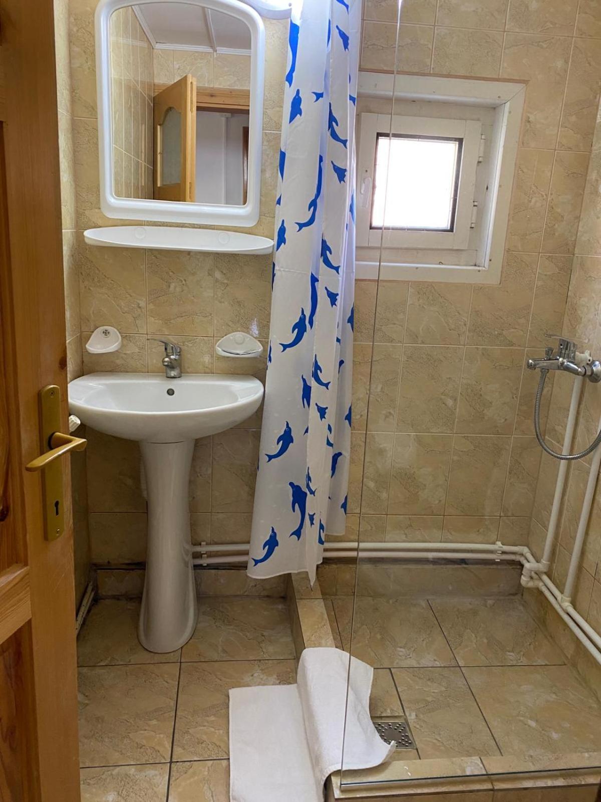 Casa De Vacanta Vártop Kültér fotó
